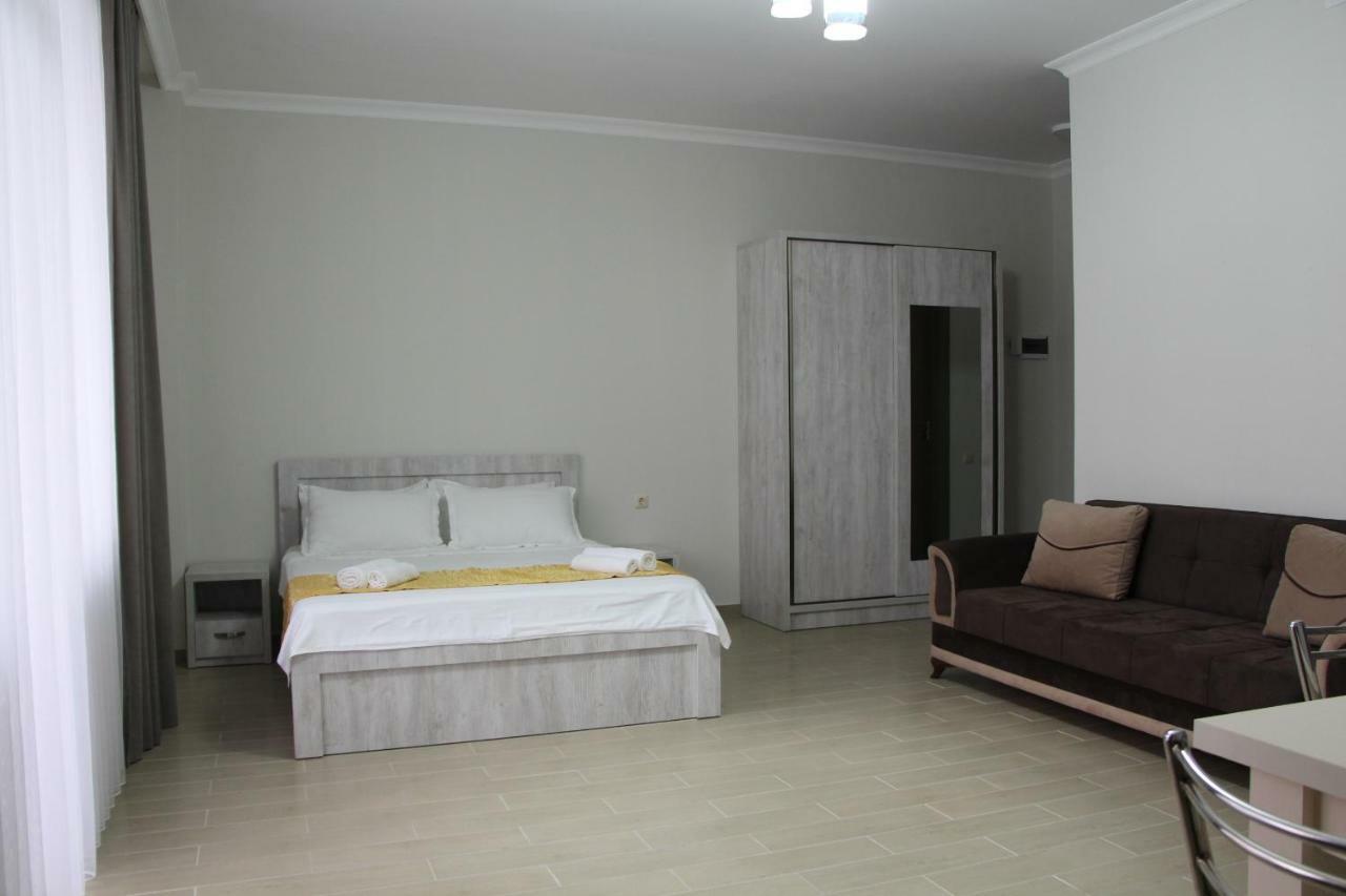 Nakashidze'S Apartments 巴统 外观 照片
