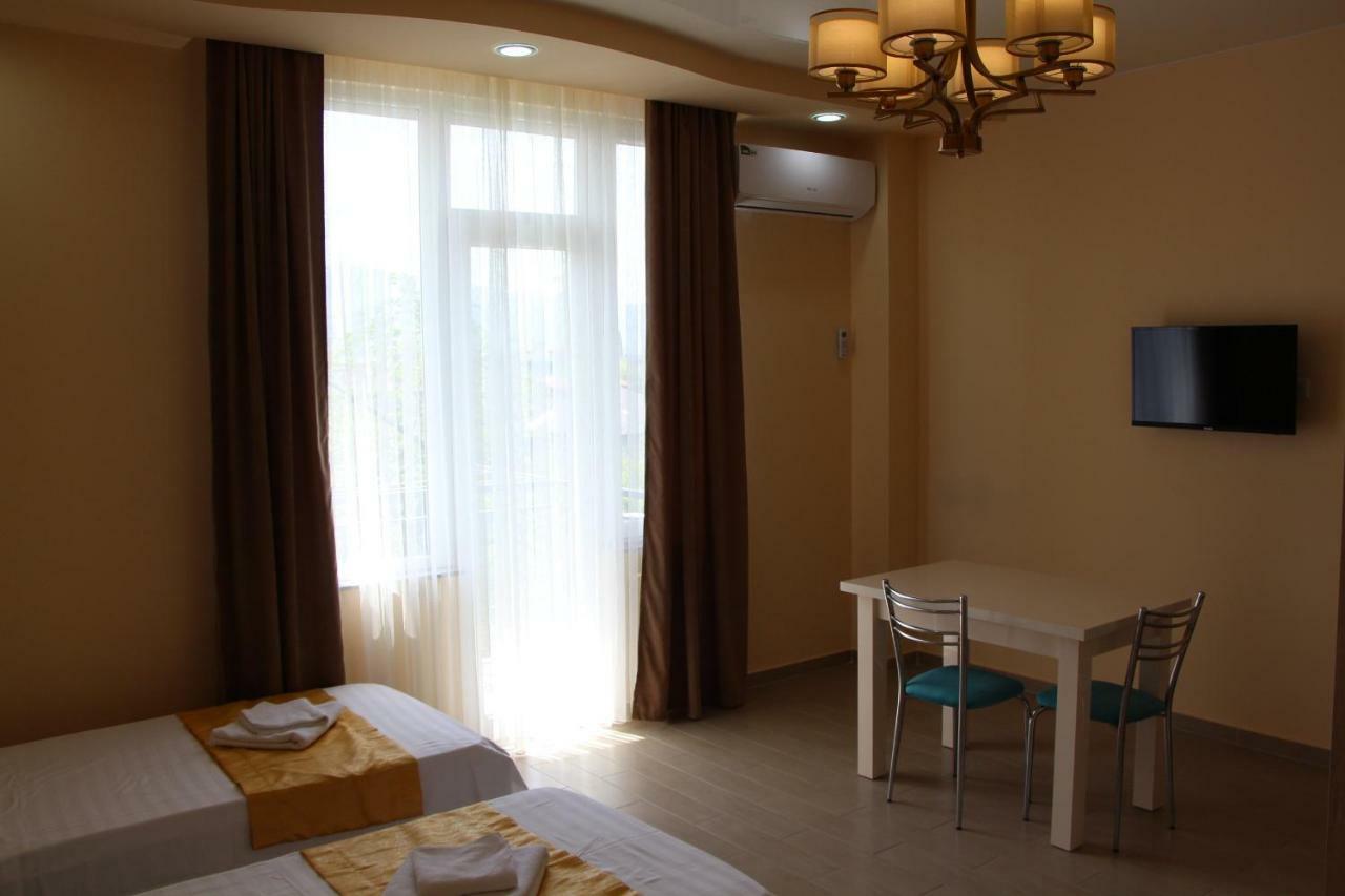 Nakashidze'S Apartments 巴统 外观 照片