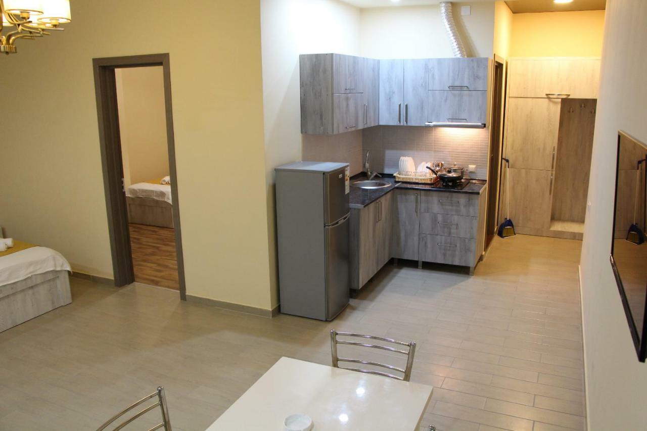 Nakashidze'S Apartments 巴统 外观 照片